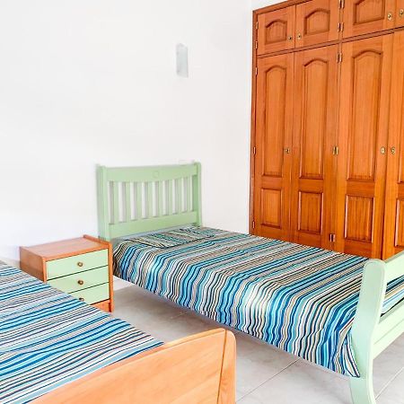 Apartamento T2 Carvoeiro-Lagoa Precos Acessiveisアパートメント エクステリア 写真