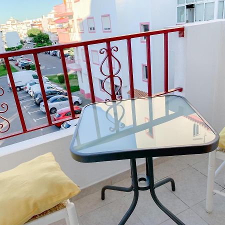 Apartamento T2 Carvoeiro-Lagoa Precos Acessiveisアパートメント エクステリア 写真