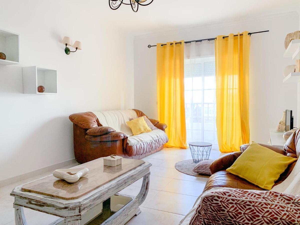 Apartamento T2 Carvoeiro-Lagoa Precos Acessiveisアパートメント エクステリア 写真