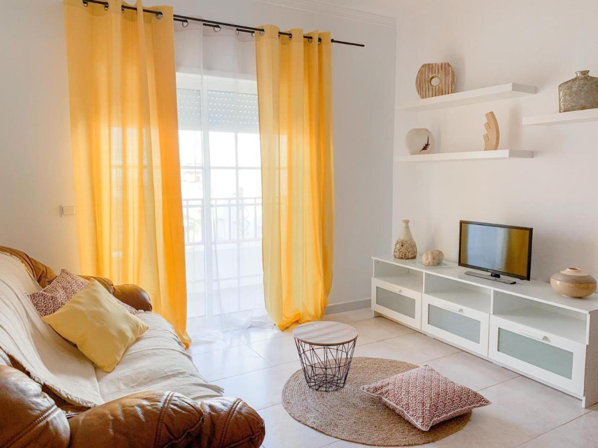 Apartamento T2 Carvoeiro-Lagoa Precos Acessiveisアパートメント エクステリア 写真