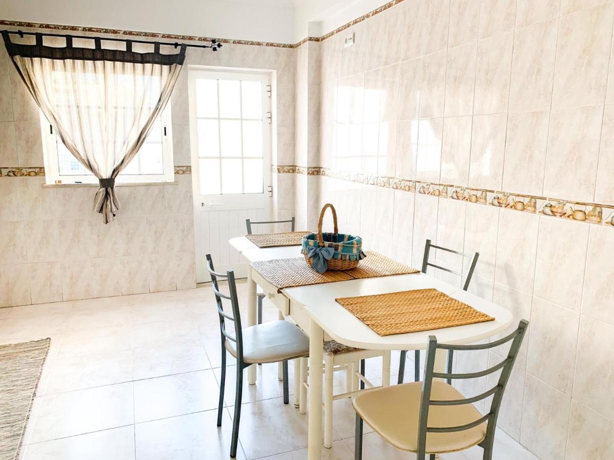 Apartamento T2 Carvoeiro-Lagoa Precos Acessiveisアパートメント エクステリア 写真