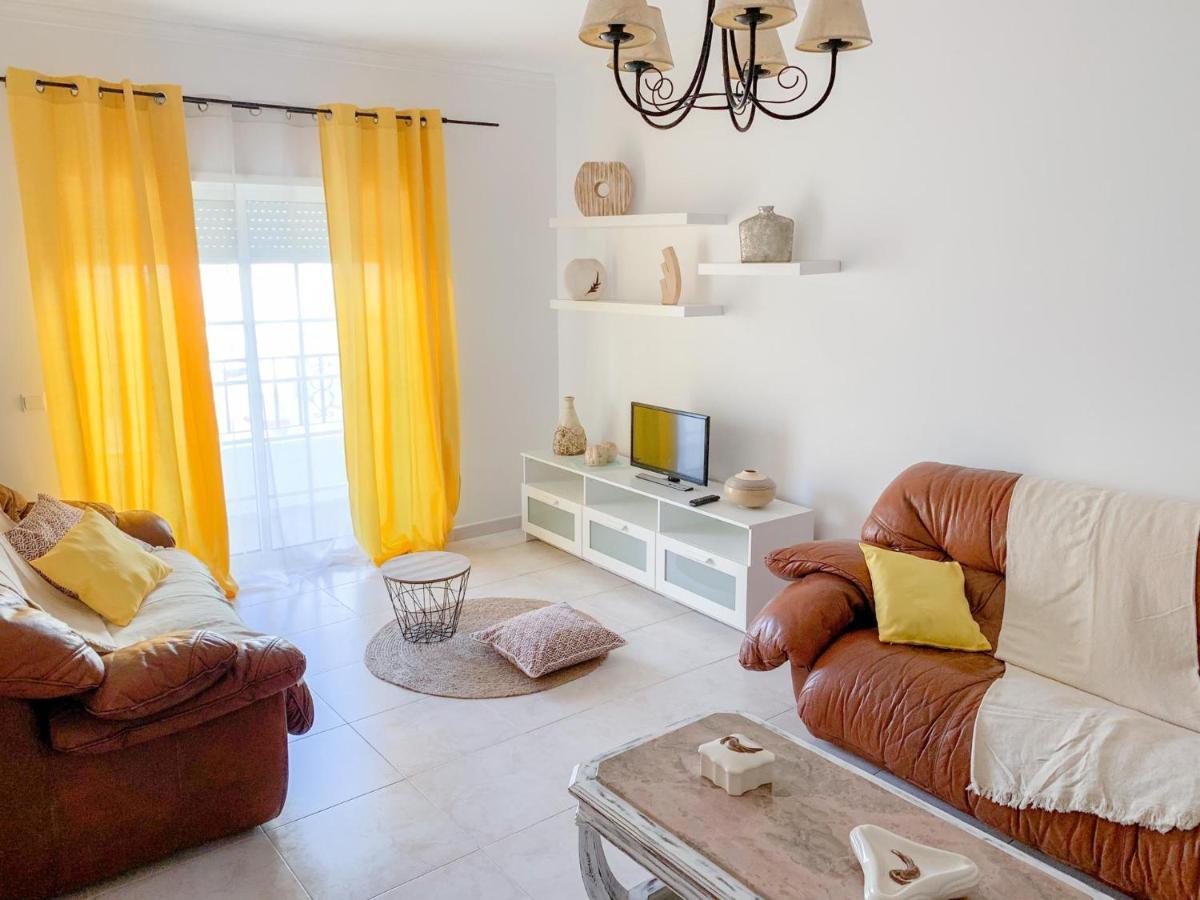 Apartamento T2 Carvoeiro-Lagoa Precos Acessiveisアパートメント エクステリア 写真